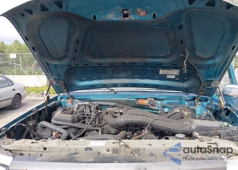 1994 Ford F250 from USA, damaged, VIN 2FTHF25H6RCA34476